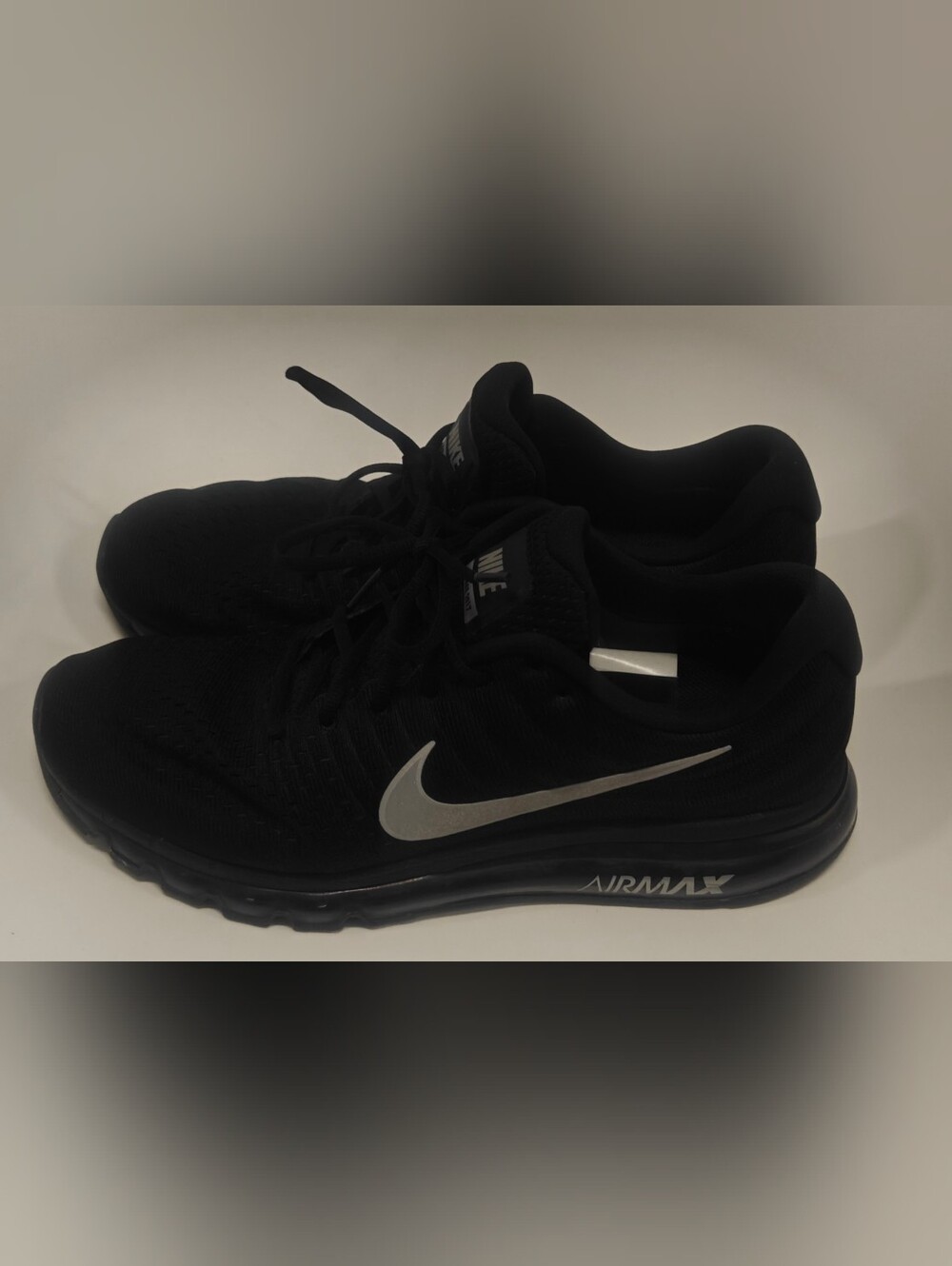 Nike Air Max Running Shoes Black Silver Men 13 Athletic Sneakers